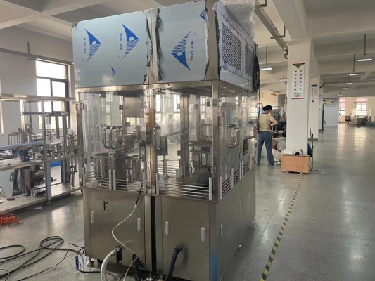 छोटी क्षमता पूर्ण स्वचालित 3ml 5ml 10ml मेडिकल जेल प्रीफिल सिरिंज तरल उत्पाद भरने की मशीन