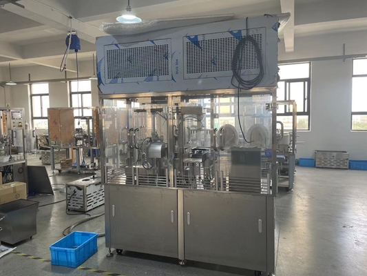 छोटी क्षमता पूर्ण स्वचालित 3ml 5ml 10ml मेडिकल जेल प्रीफिल सिरिंज तरल उत्पाद भरने की मशीन