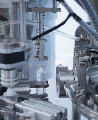 उच्च गति सेप्टिक सिरिंज भरने का उपकरण