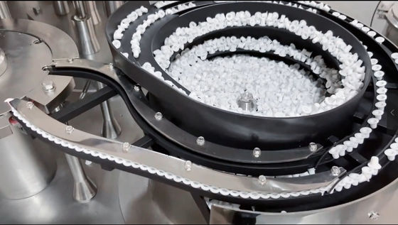 प्रीफिल सिरिंज भरने और प्लगिंग मशीन