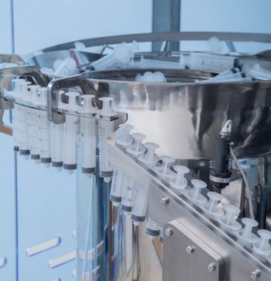 सीई प्रमाणन के साथ स्वचालित प्लास्टिक सिरिंज भरने की मशीन