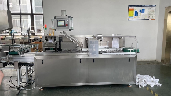 पूरी तरह से स्वचालित बहुआयामी इत्र साबुन बॉक्स कार्टनिंग मशीन सिगरेट के लिए कमोडिटी पैकेट पैकेजिंग मशीन
