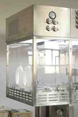 इंजेक्शन सिरिंज भरने की मशीन प्री-भरी हुई डेंटल कारतूस लिक्विड जेल भरने और सीलिंग मशीन के लिए